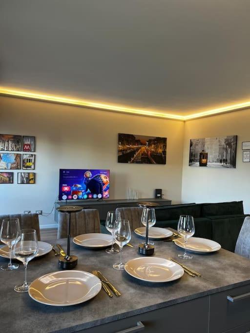 Appartamento Stadio Fiera Ampio E Luminoso Con Balcone *